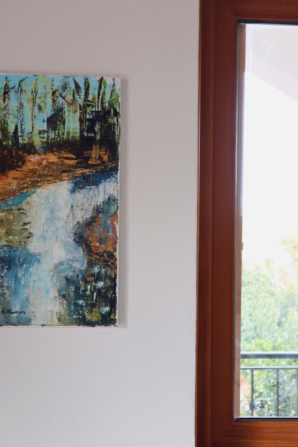 Elea Apartment *