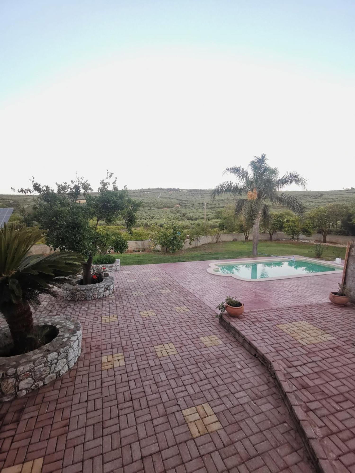 Elea * Spilia (Crete)